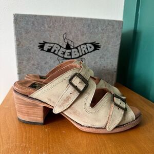 Freebird by Steven Women’s Caprice Ice Distressed Leather Slip On Block Heel San